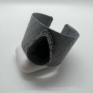 Santorini Collection Large Leather grey cuff with onyx stone and pave